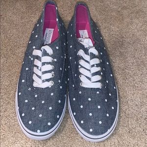Aeropostale tennis shoes
